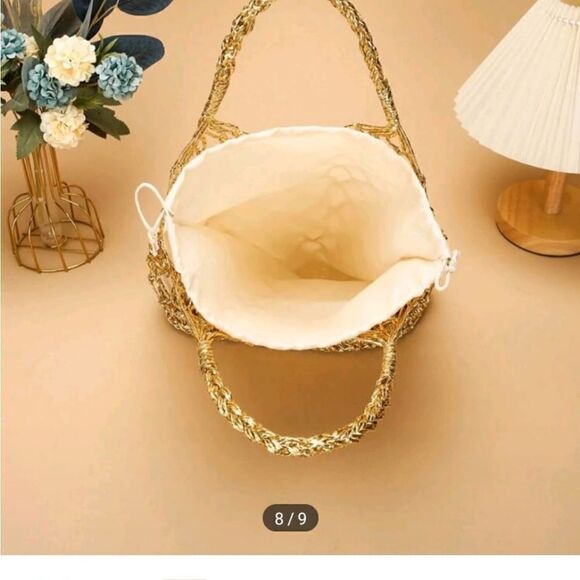 Elegant Gold Mesh Tote Bag - Picture 9 of 9